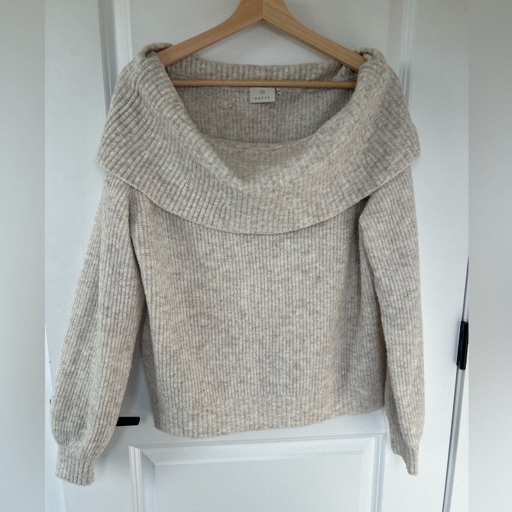Kaffe Women's Cream Ribbed Off-Shoulder Sweater